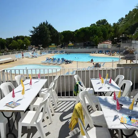 Rezort Cap D'agde La Pinede Mh 4/6 Pers. *
