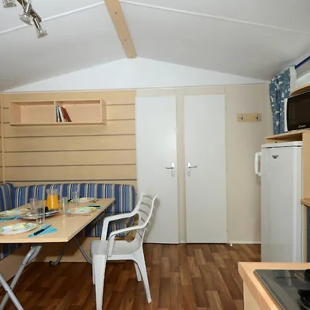Cap D'agde La Pinede Mh 4/6 Pers. *